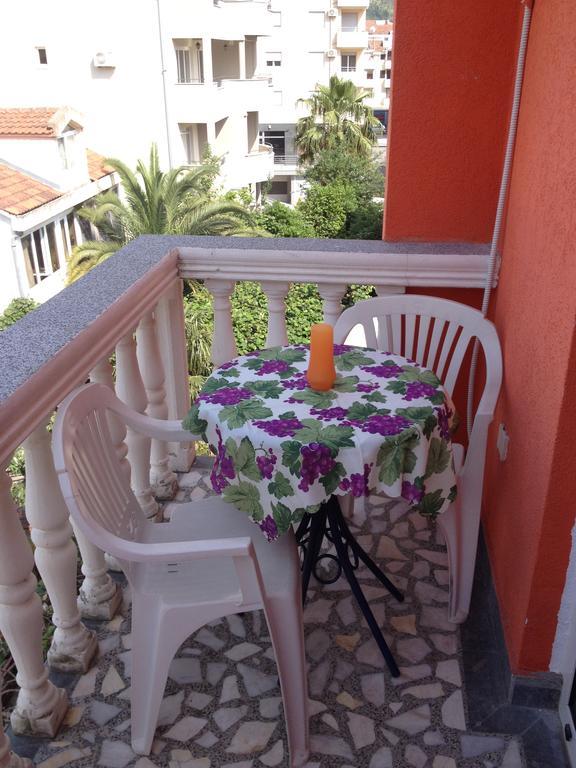 Apartments Holiday Budva Room photo