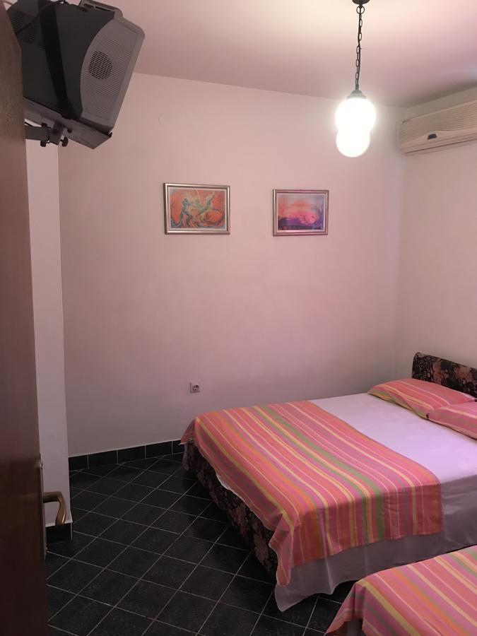 Apartments Holiday Budva Exterior photo